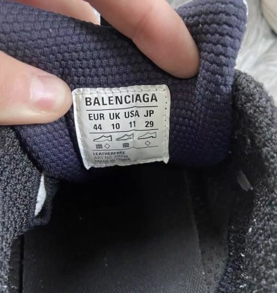 Balenciaga 3XL Offwhite size 11