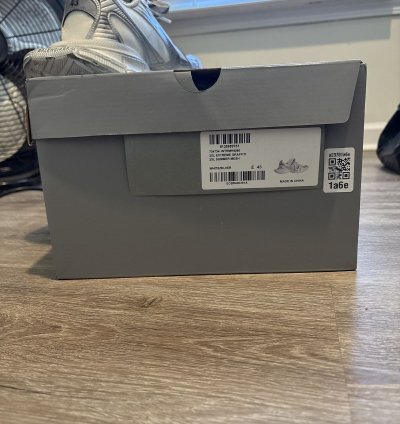 Balenciaga 3xl Worn-out- White silver
