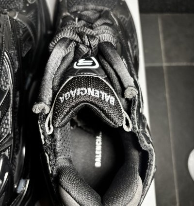 Balenciaga Blk Blk Runner Sneakers
