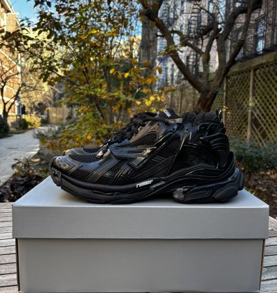 Balenciaga Blk Blk Runner Sneakers
