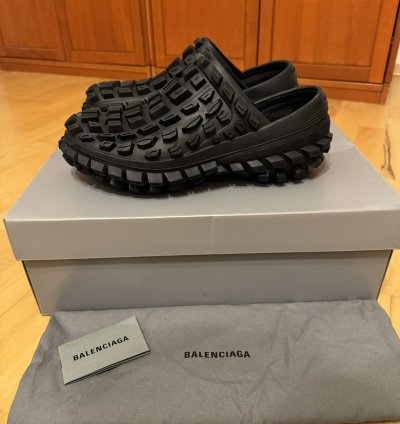 Balenciaga Defender Bouncer Mule Slippers Black