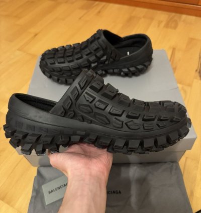 Balenciaga Defender Bouncer Mule Slippers Black