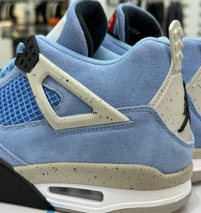 Air Jordan 4 SE University Blue "CT8527-400''