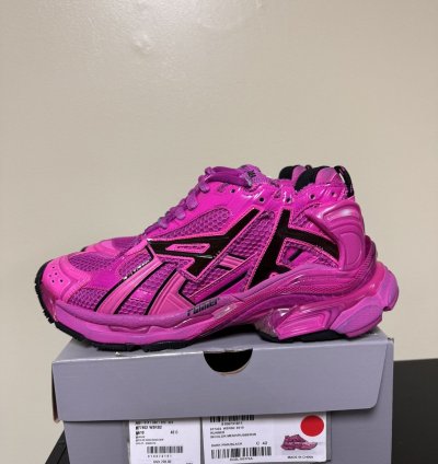 Balenciaga Low Top Runners Pink