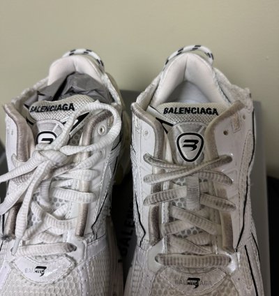 Balenciaga Low Top Runners White
