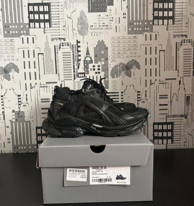 Balenciaga mat black runner