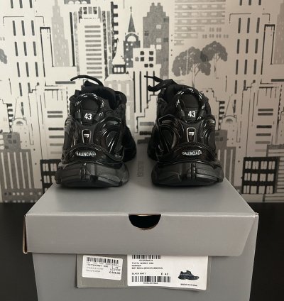 Balenciaga mat black runner