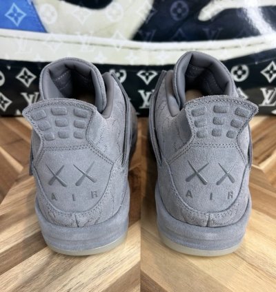 Jordan 4 Mid Mens Grey Kaws