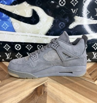 Jordan 4 Mid Mens Grey Kaws