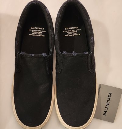 Balenciaga Paris Graffiti Distressed Slip-On