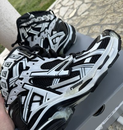 Balenciaga Runner 45 NEW