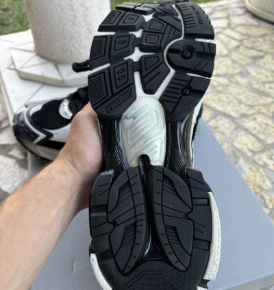 Balenciaga Runner 45 NEW