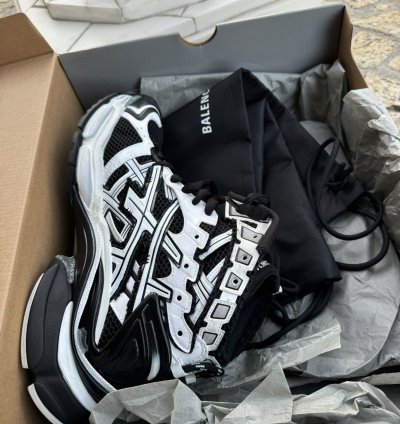 Balenciaga Runner 45 NEW