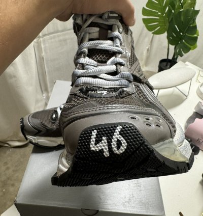 Balenciaga Runner 46 NEW