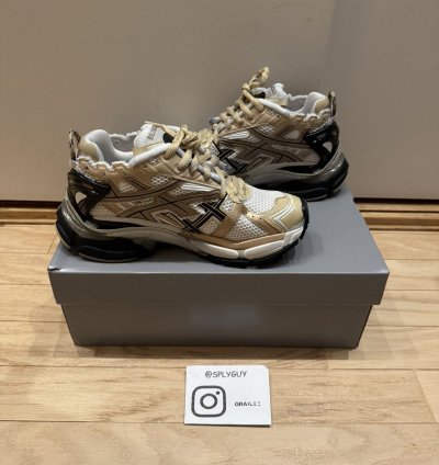 Balenciaga Runner Beige Black White sz 41