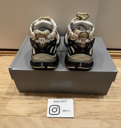 Balenciaga Runner Beige Black White sz 41