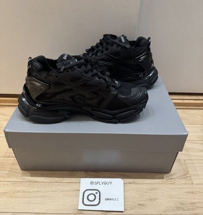 Balenciaga Runner Black sz 40