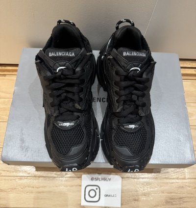 Balenciaga Runner Black sz 40
