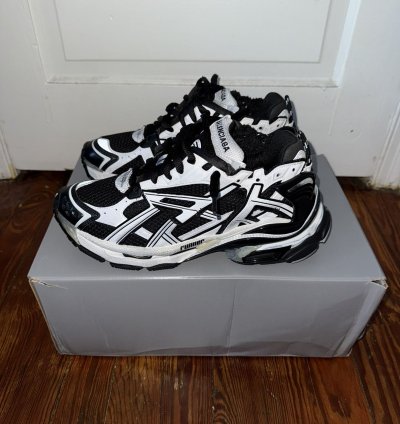 BALENCIAGA Runner Black White