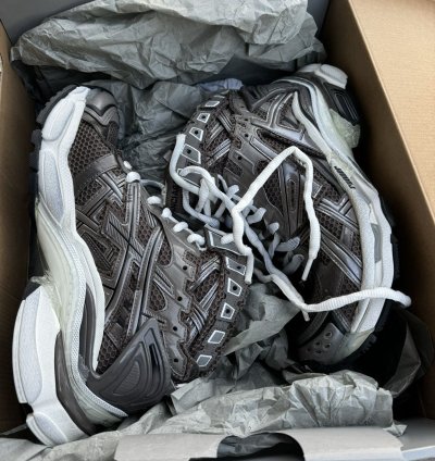 Balenciaga Runner Brand new 42