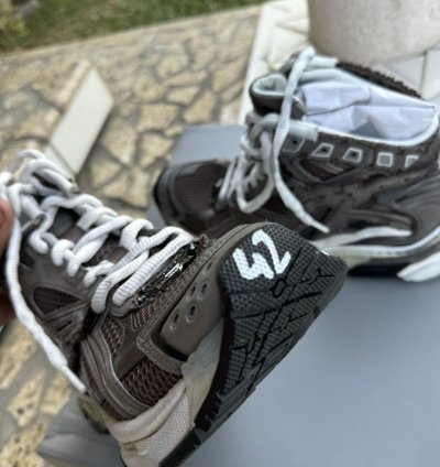 Balenciaga Runner Brand new 42