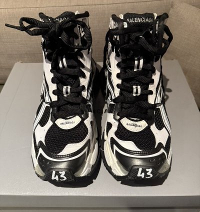 Balenciaga Runner High Sneaker in Black White