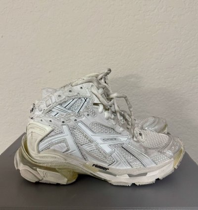 Balenciaga Runner High Top Sneaker White (42)
