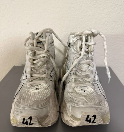 Balenciaga Runner High Top Sneaker White (42)