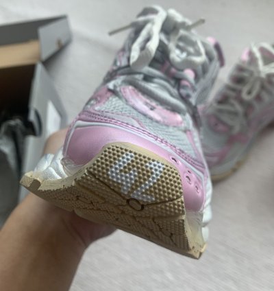 Balenciaga Runner Pink