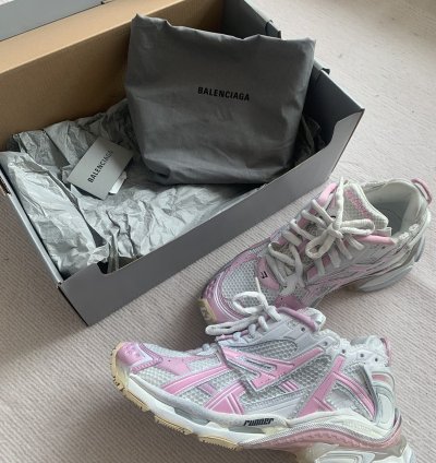 Balenciaga Runner Pink