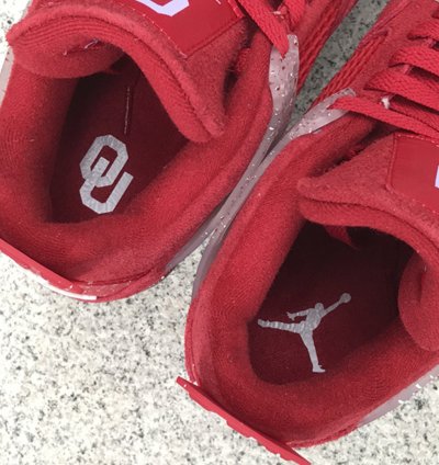 Jordan 4 Retro " Oklahoma Sooners "