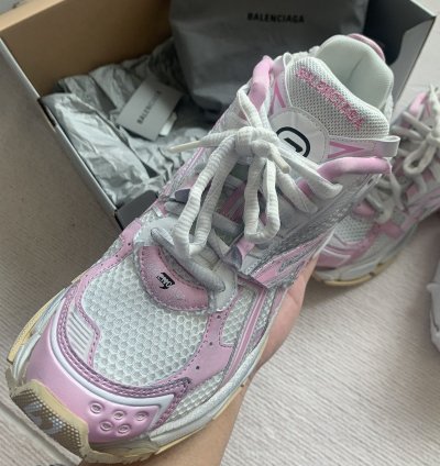 Balenciaga Runner Pink