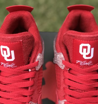 Jordan 4 Retro " Oklahoma Sooners "