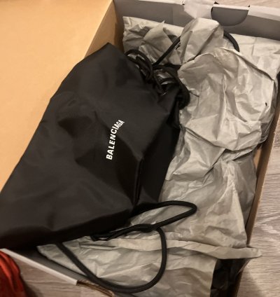 Balenciaga Runner Red