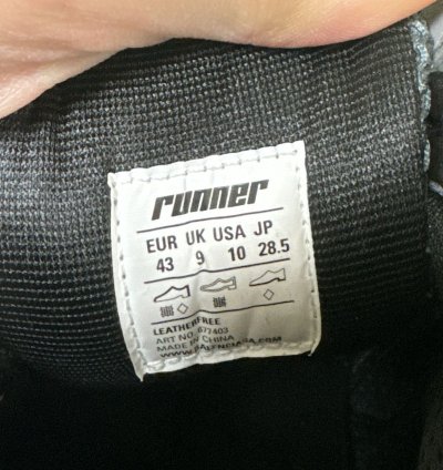 Balenciaga Runner Sneaker 43