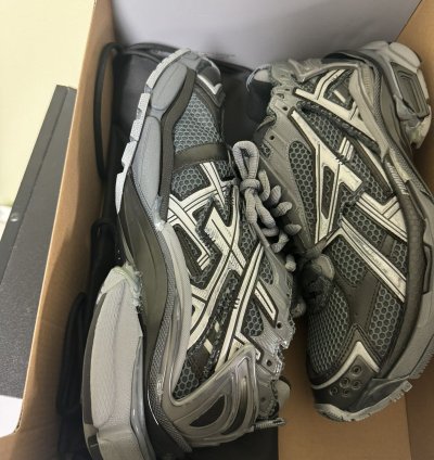 Balenciaga Runner Sneaker 43