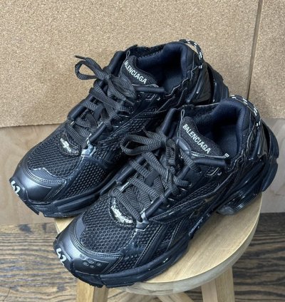 BALENCIAGA Runner Sneaker in black Men