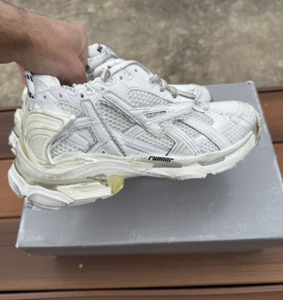 Balenciaga Runner Sneaker White size 6 US