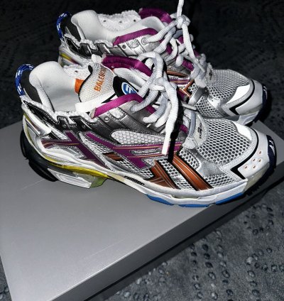 Balenciaga runners