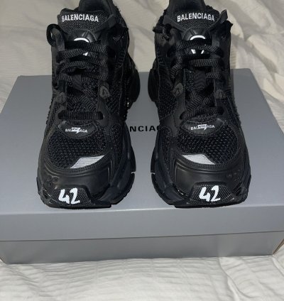 Balenciaga runners