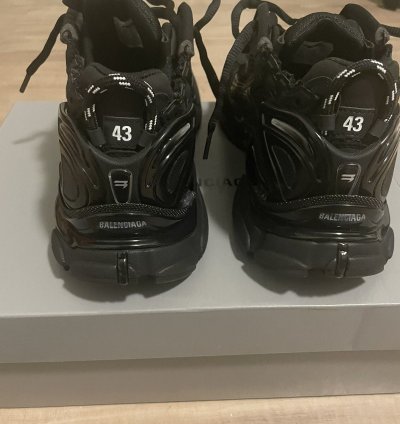 Balenciaga Runners (Black)