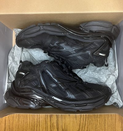Balenciaga Runners Sneaker (Black)