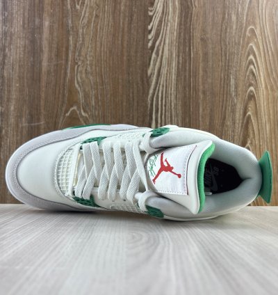 Jordan 4 Retro SB " Pine Green "