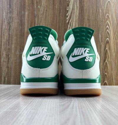 Jordan 4 Retro SB " Pine Green "