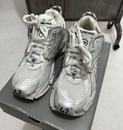 Balenciaga Runners White
