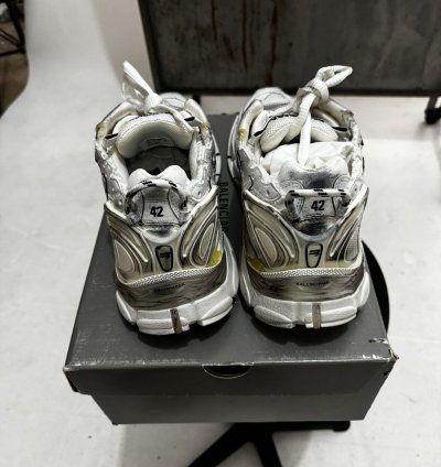 Balenciaga Runners White