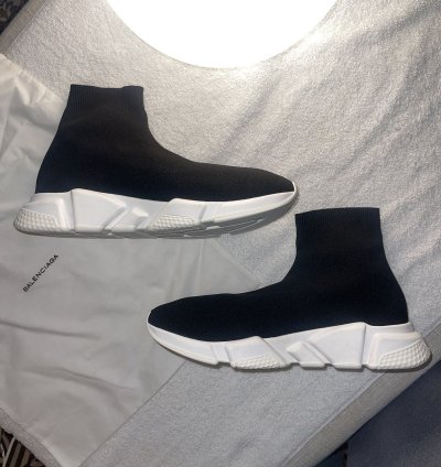 Balenciaga speed runners