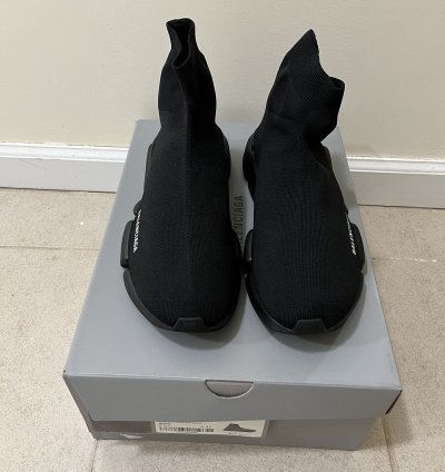 Balenciaga Speed Trainers sz 42(9us)
