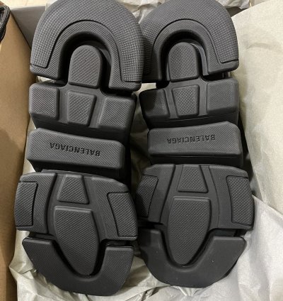 Balenciaga Speed Trainers sz 42(9us)