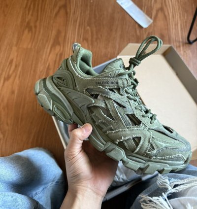 Balenciaga Track 2 0 NEED GONE